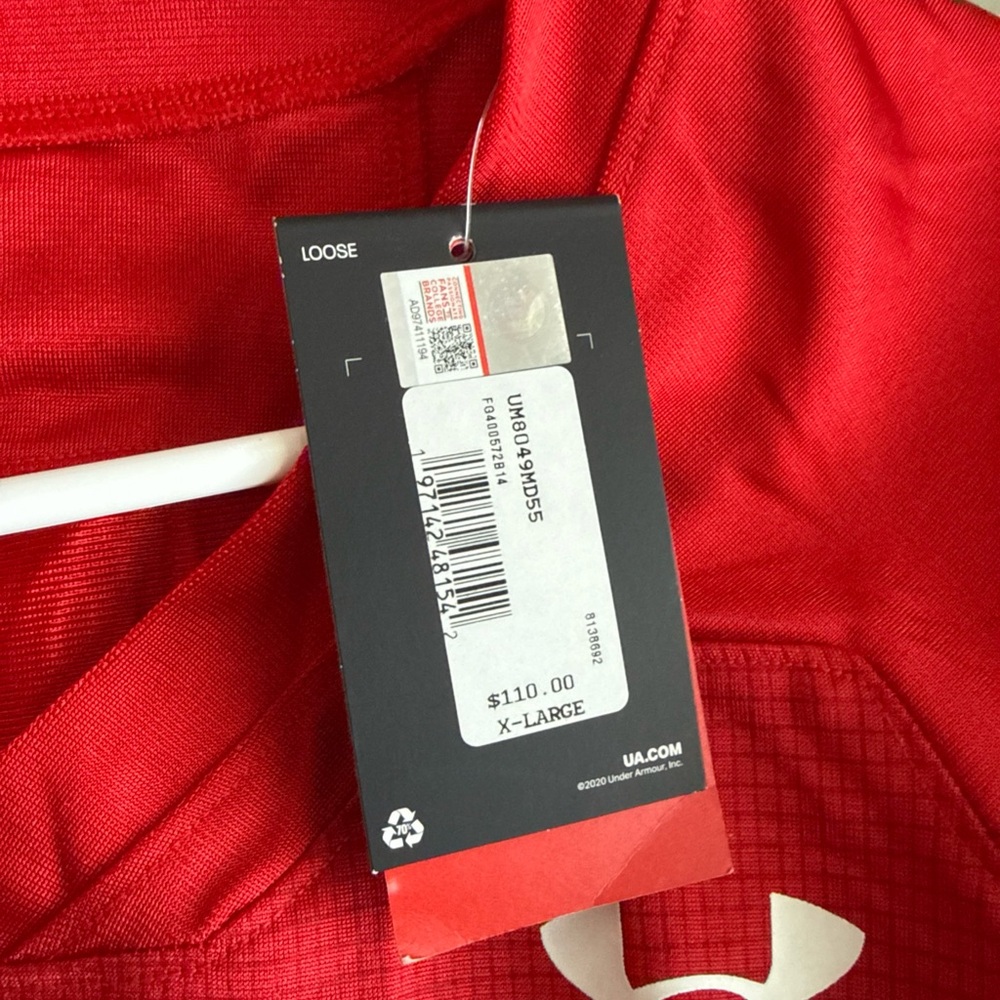 Under Armour Men's Red Jersey with Striped Sleeves - Picture 5 of 7